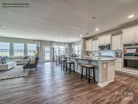 2982 Findley Rd, Statesville, NC 28625
