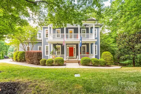 936 Rocky Point Ln, Tega Cay, SC 29708