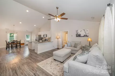 805 E Ridge Rd, Salisbury, NC 28144 photo 2
