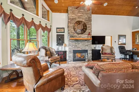 39 Elms Rst, Cullowhee, NC 28723 photo 5