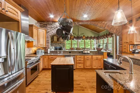 39 Elms Rst, Cullowhee, NC 28723 photo 9