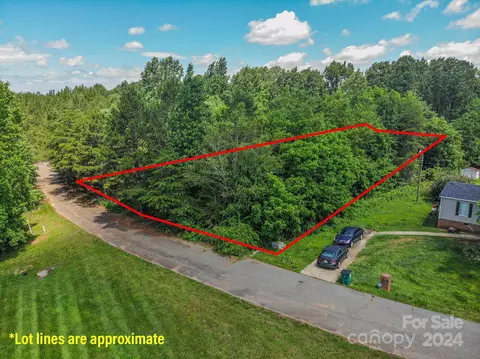 206 Inglebrook Rd, Bessemer City, NC 28016