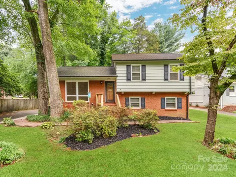2440 Wensley Dr, Charlotte, NC 28210