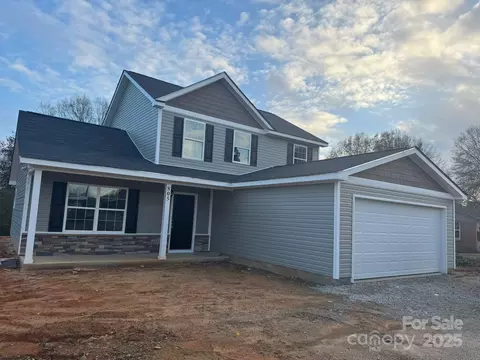 805 W Main St, Marshville, NC 28103