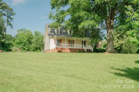 125 Lavista Rd, Rockwell, NC 28138
