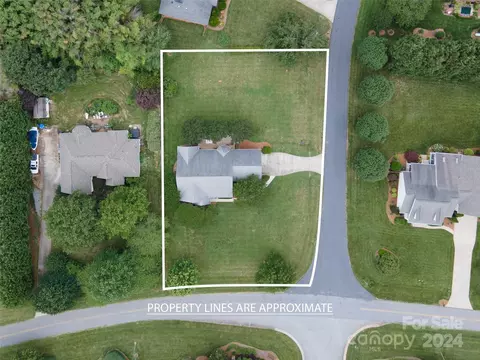 8253 Pine Lake Rd, Denver, NC 28037 photo 32