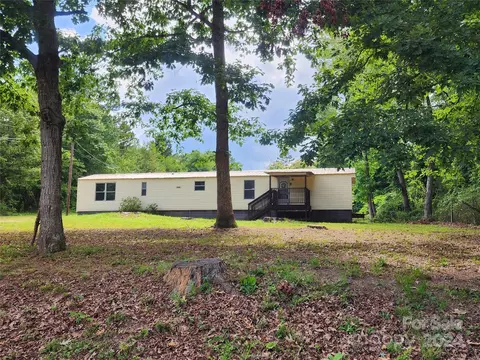 2767 Burnt Leaf Ln, Newton, NC 28658