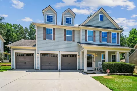 12426 Pine Terrace Ct, Charlotte, NC 28273