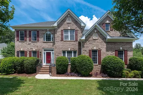 11505 Shimmering Lake Dr, Charlotte, NC 28214