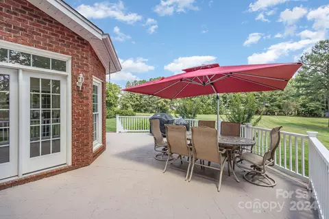 Exterior - 1900 Windmere Dr, Monroe, NC 28110 photo 1 of 3