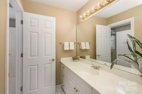 Bath - 1900 Windmere Dr, Monroe, NC 28110 photo 4 of 5