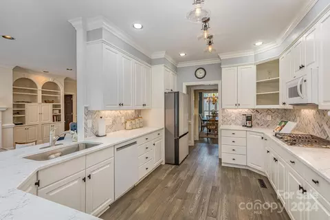 Kitchen - 1900 Windmere Dr, Monroe, NC 28110 photo 3 of 4