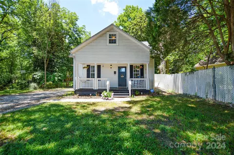 205 Smith St, Clover, SC 29710