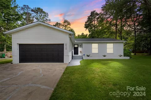 6524 Morganford Rd, Charlotte, NC 28211