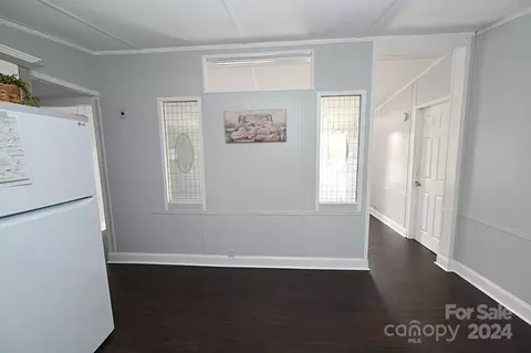 Entry Way - 1690 Amy Dr, Conover, NC 28613 photo 1 of 1