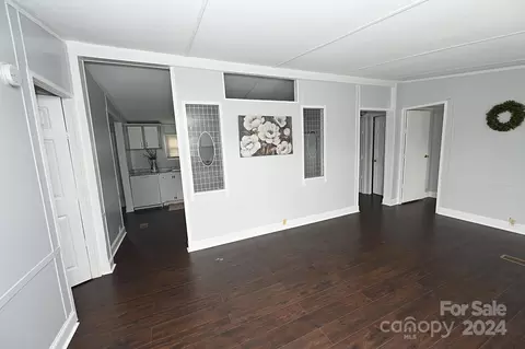 Living - 1690 Amy Dr, Conover, NC 28613 photo 4 of 5