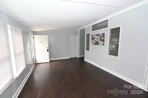 Living - 1690 Amy Dr, Conover, NC 28613 photo 3 of 5