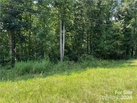 33 Todd Pl, Newton, NC 28658