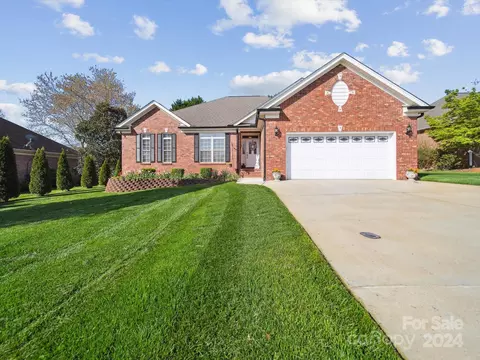 2271 Veery Ln, Rock Hill, SC 29732