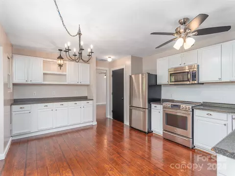 24 Mitchell Dr, Marion, NC 28752 photo 9