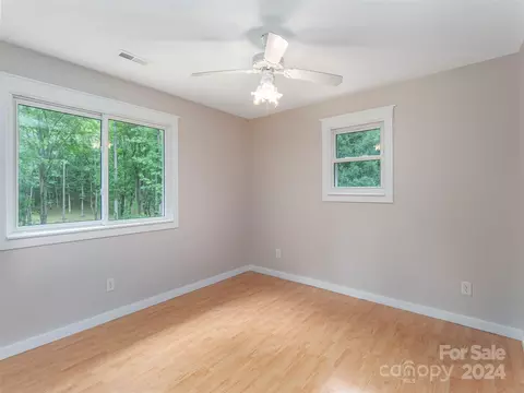 24 Mitchell Dr, Marion, NC 28752 photo 18