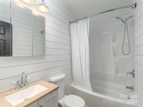24 Mitchell Dr, Marion, NC 28752 photo 17