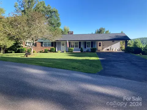 168 Devonwood E Dr E, Marion, NC 28752