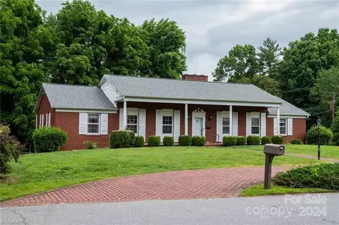 102 Pilson St, North Wilkesboro, NC 28659