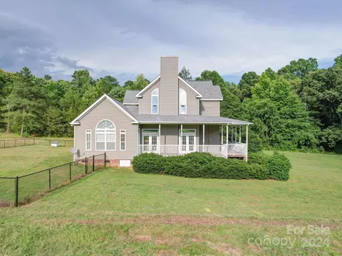 174 Endsgate B Rd #B, Clover, SC 29710 photo 4