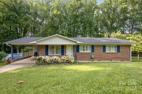 1311 N Lakewood Dr, Shelby, NC 28150