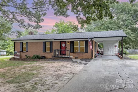 602 Westway Dr, Gastonia, NC 28054