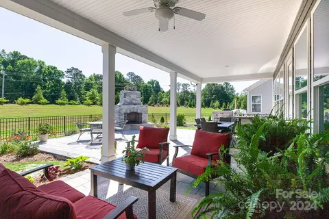 Exterior - 1023 Milestone Ct, Monroe, NC 28110 photo 5 of 11