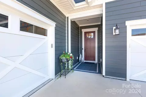 Exterior - 1023 Milestone Ct, Monroe, NC 28110 photo 10 of 11