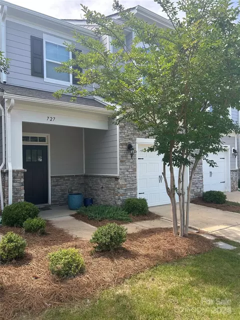 727 Little Bluestem Dr, Clover, SC 29710