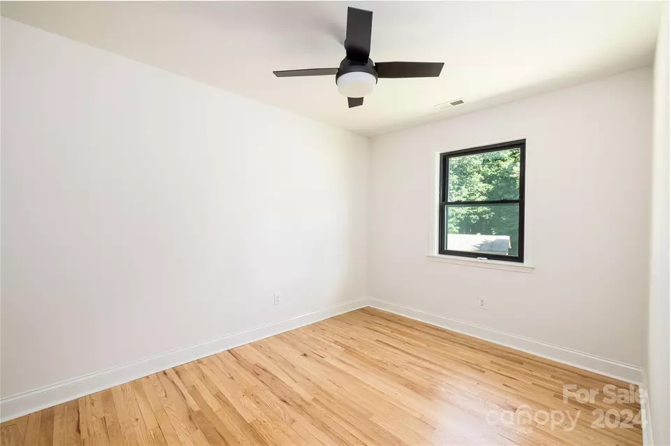  1329 Plumstead Rd, Charlotte, NC 28216 photo 31