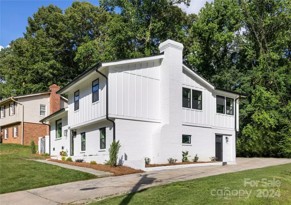  1329 Plumstead Rd, Charlotte, NC 28216 photo 36