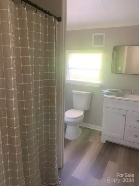 Bath - 135 Con Lee Dr, Olin, NC 28660 photo 2 of 2