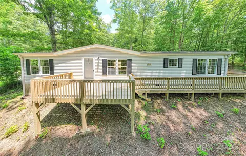 79 Pastoral Way, Hendersonville, NC 28739