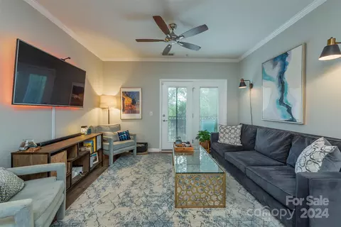 723 Appeldoorn Cir, Asheville, NC 28803