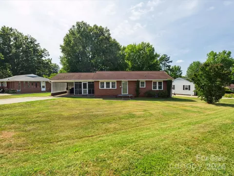 528 Cleveland Ave, Kings Mountain, NC 28086