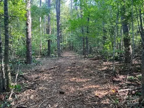 122 Atwell Dr, Statesville, NC 28677