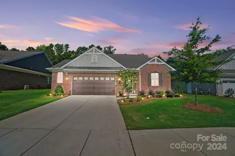 3311 Marchers Trace Dr, Charlotte, NC 28227