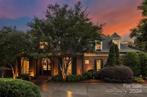 2332 Providence Rd, Charlotte, NC 28211