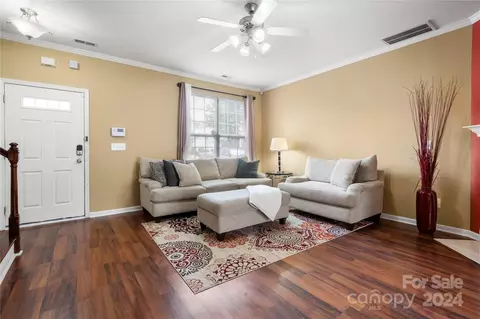 828 Gentlewinds Ct, Fort Mill, SC 29708