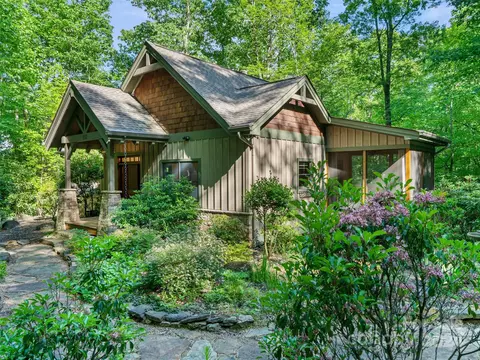 352 Celo Cove 18 Dr #18, Burnsville, NC 28714