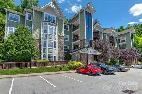 2000 Olde Eastwood Village 201 Blvd #201, Asheville, NC 28803