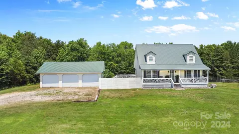 852 Langley Dr, Chester, SC 29706