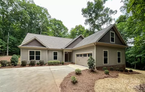 7116 Dorey Ln, Waxhaw, NC 28173