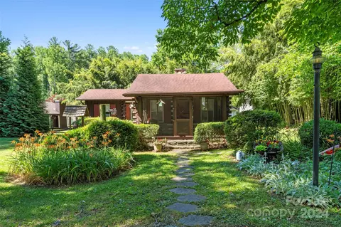 1517 Greenville Hwy, Hendersonville, NC 28792