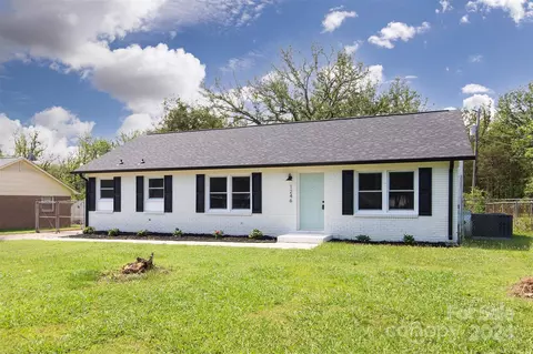 1246 Glenarden Dr, Rock Hill, SC 29730